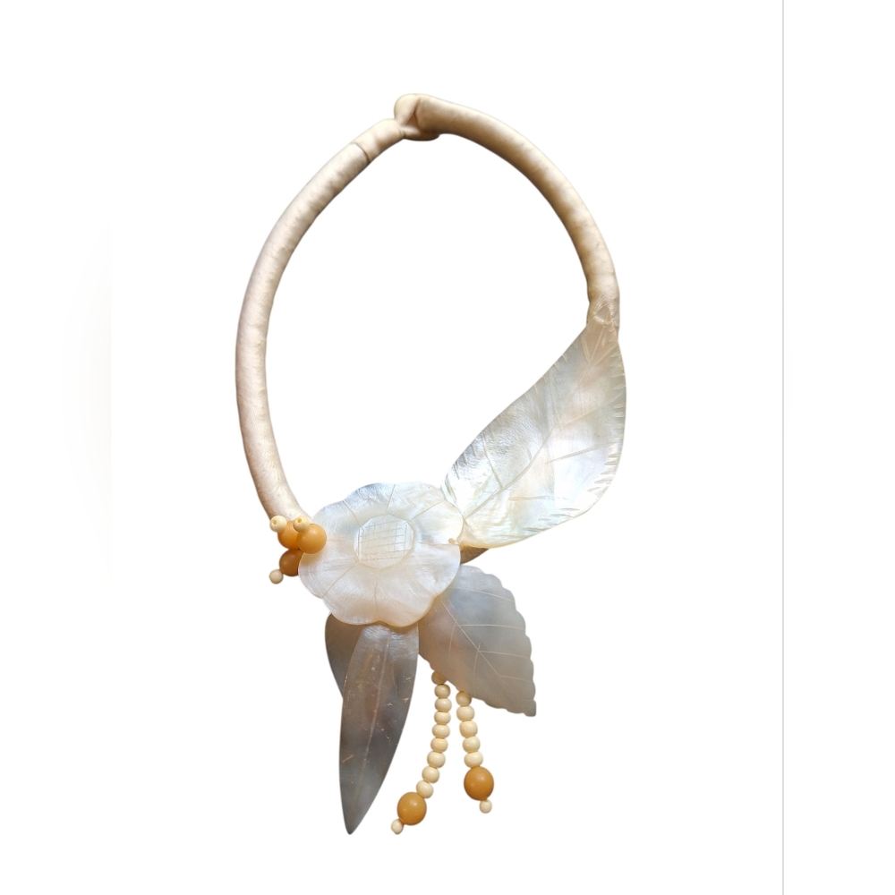 White Floral Statement Necklace Vintage Silk Elegant Shell Draped CREAM Beads